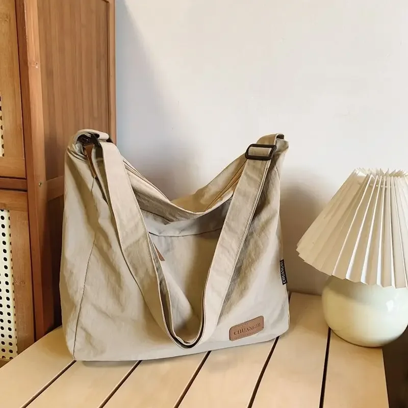sac à main en nylon, sac à bandoulière souple, sac hobo, sac messager de couleur unie pour femmes, pour le travail quotidien, le shopping, les voyages et les activités de plein air