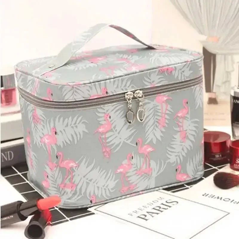 trousse de maquillage grande capacité avec plusieurs compartiments, organiseur pour la maison et les voyages pour articles de toilette et cosmétiques