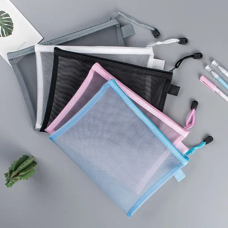 trousse toilette nylon transparent bords bleu gris rose blanc fermeture glissière format a6 voyage cosmétiques maquillage