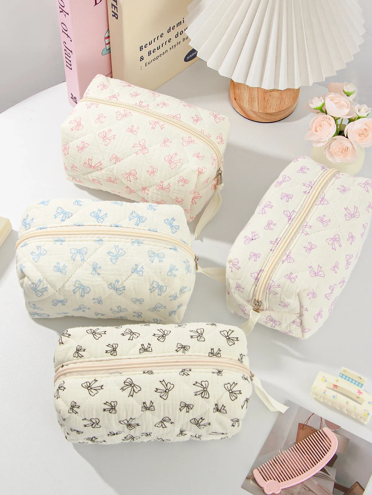 Trousse Polyester Papillons Couleurs Fond Beige Voyage Maquillage Cosmétiques Toile Douce Ovale Glissière Dorée