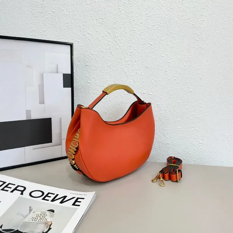 sac à main décontracté en forme de croissant de lune pour femme, nouvelle collection 2026, sac à bandoulière simple et décoratif pour femme