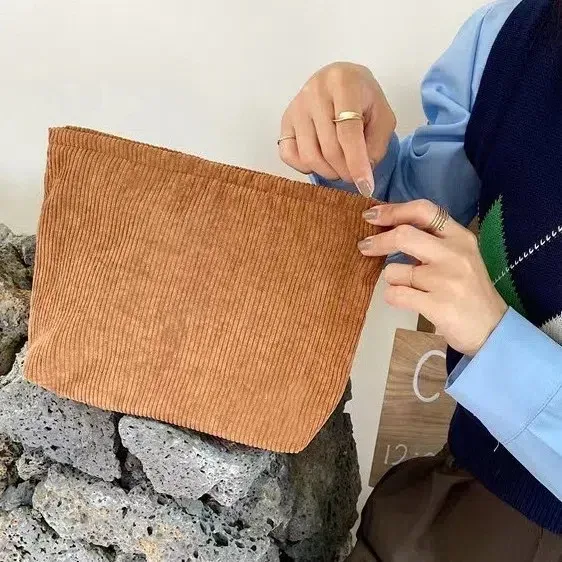 trousse de maquillage personnalisée en velours côtelé, cadeau pour demoiselle d'honneur, pochette de voyage pour les vacances, trousse de toilette personnalisée avec nom, trousse de toilette de voyage