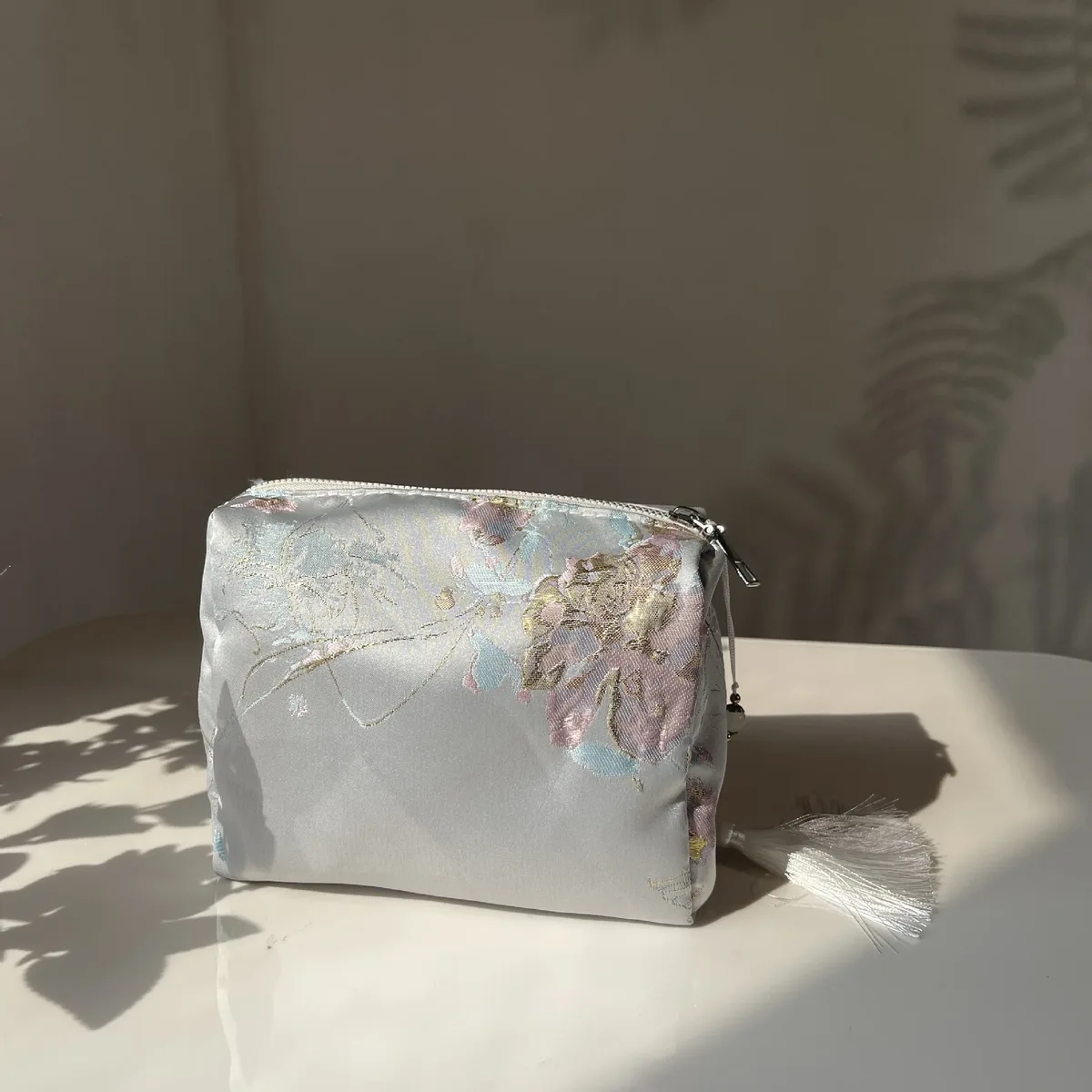 nouvelle trousse de maquillage brodée de style chinois, pochette cosmétique vintage portable, élégante pochette à main pour femmes et filles