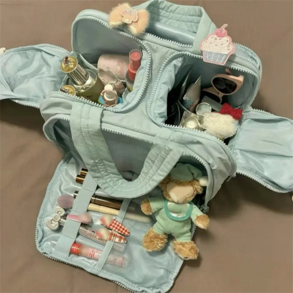 sac à main cosmétique design multi-poches, double face ouvert, poignée confortable, trousse de toilette de voyage, accès facile, séparé, sec et humide