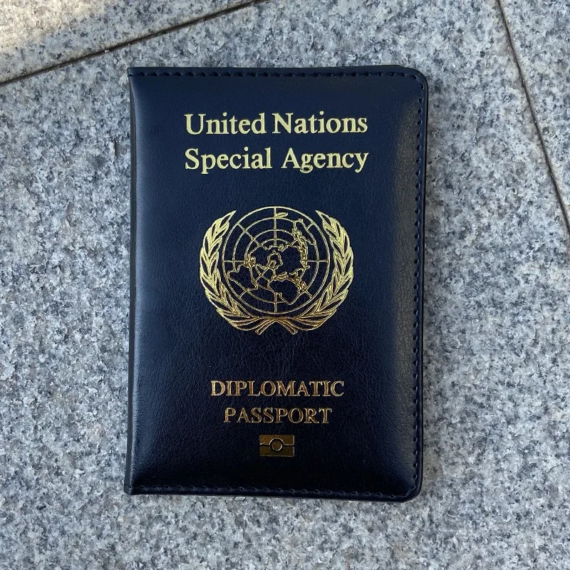 Couverture de passeport diplomatique pour femmes, étui mignon à la mode pour passeport, documents de voyage, organisateur de passeport, étui de protection en cuir Pu