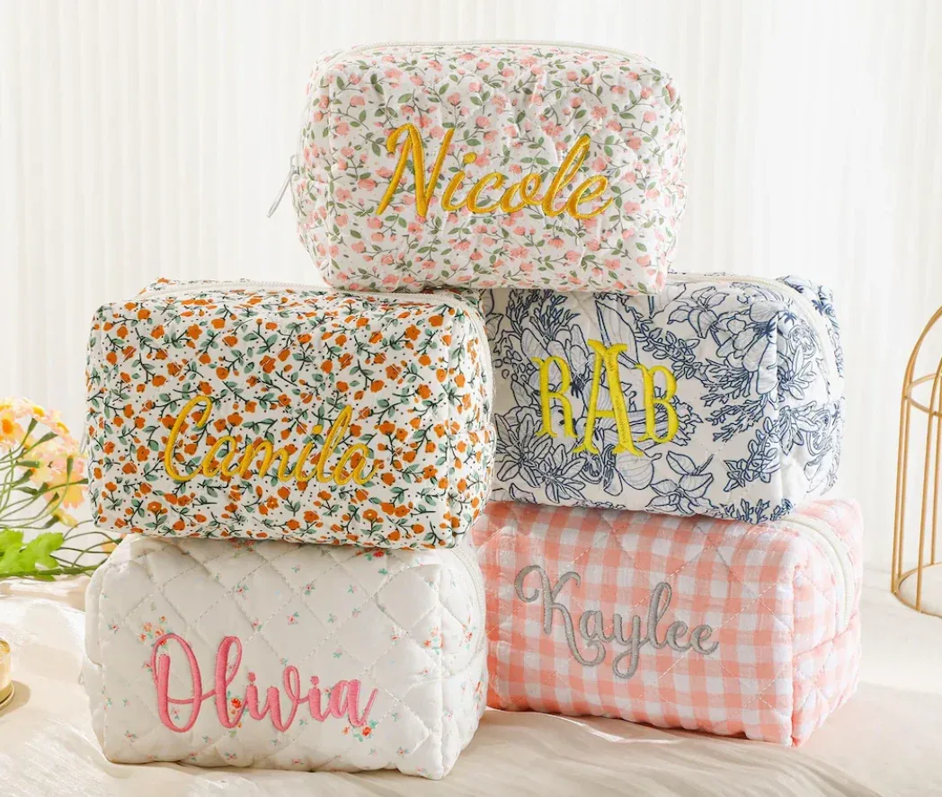 Pochette de maquillage brodée de fleurs personnalisée, grande capacité, pochette cosmétique, cadeaux de demoiselle d'honneur, cadeau de fête des mères, sac organisateur de maquillage