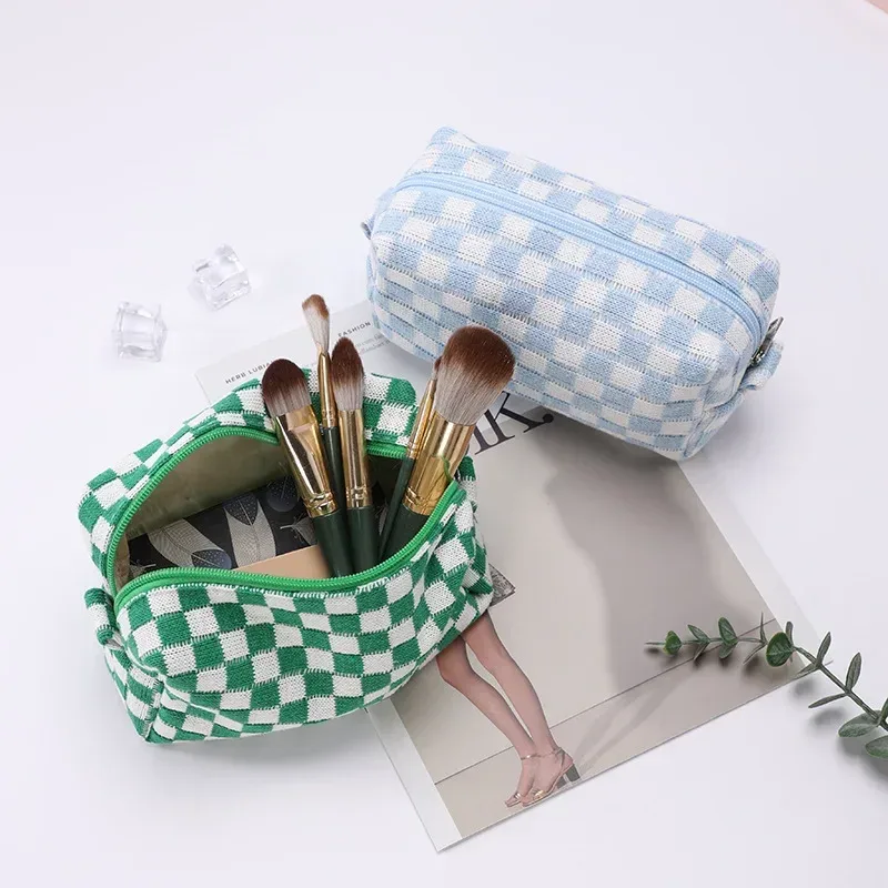 pochette cosmétiques polyester carreaux bleu blanc grande ouverture voyage organisation fournitures scolaires maquillage femmes