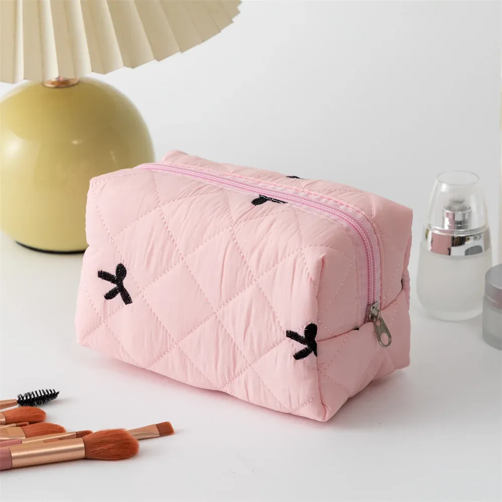 trousse de maquillage en coton matelassé avec nœud pour femme, sacs à cosmétiques à fermeture éclair, trousse de toilette portable pour fille, grande capacité, évaluation de maquillage