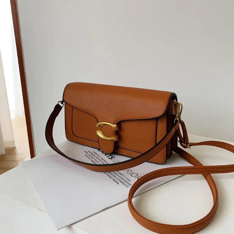 sac à bandoulière classique en grain de litchi 2026, sac polyvalent et élégant à porter en travers du corps