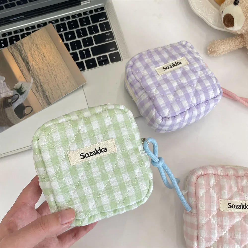 mini sac cosmétique carré à carreaux mignon pour femmes, écouteurs portables, rouge à lèvres, serviettes hygiéniques, stockage de poudres, petits sacs de maquillage à fermeture éclair