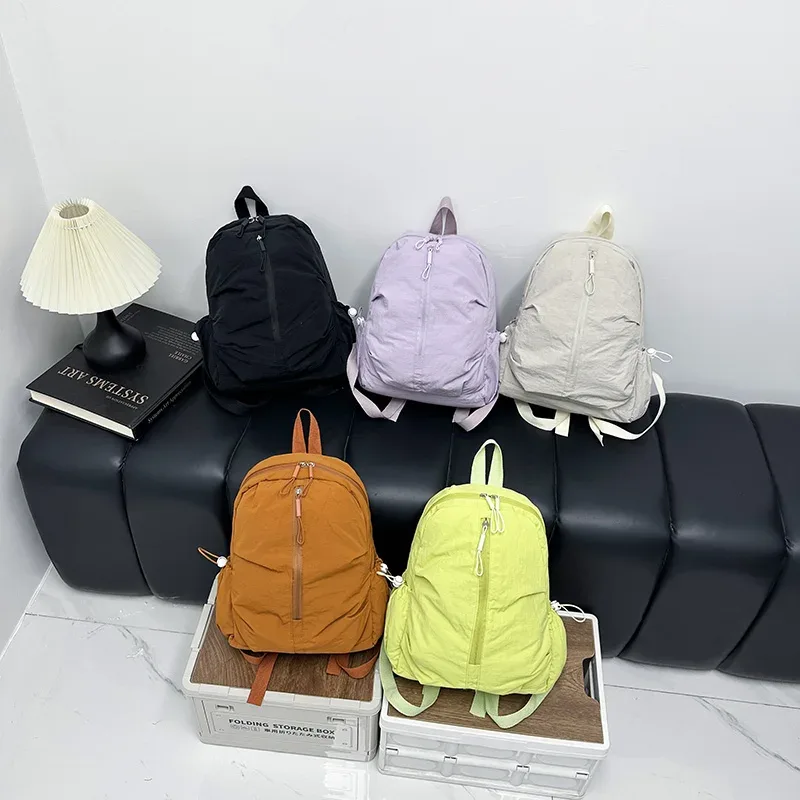 nouveau sac à dos en nylon 2026 – sac à dos décontracté pour voyage et usage quotidien, grande capacité, sac à dos scolaire souple plissé multicolore