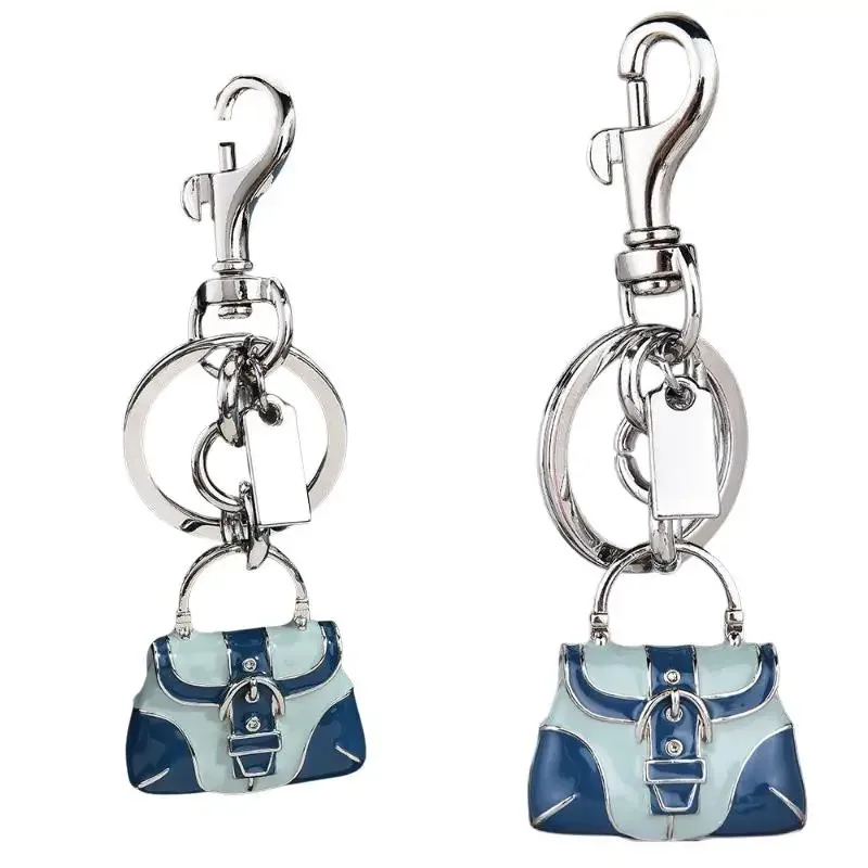 cadenas ornementation métal bleu blanc doré chaîne argentée pochette sac miniature vintage accessoires mode décoration clés organisation voyage
