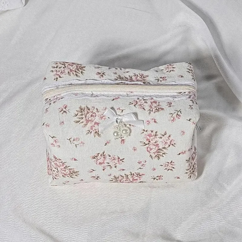 organisateur de maquillage de grande capacité pour femmes, 1 pièce, sac à cosmétiques avec nœud en dentelle, trousse de toilette de voyage, sac de rangement, trousse à crayons à volants à fermeture éclair