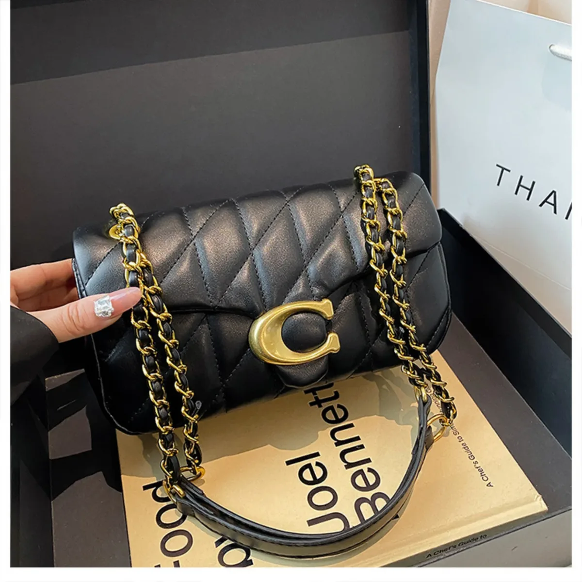 nouveau sac à main classique grande capacité luxe léger tendance pour femme 2026, sac bandoulière diagonal à chaîne dorée pour fille