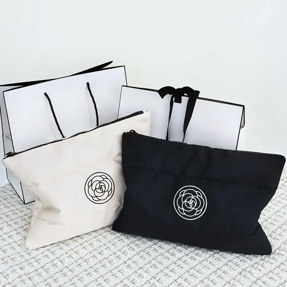trousse de maquillage portable, nouvelle mode, sac de rangement de cosmétiques à fleurs en coton matelassé, grande capacité, trousse de toilette de voyage de couleur unie