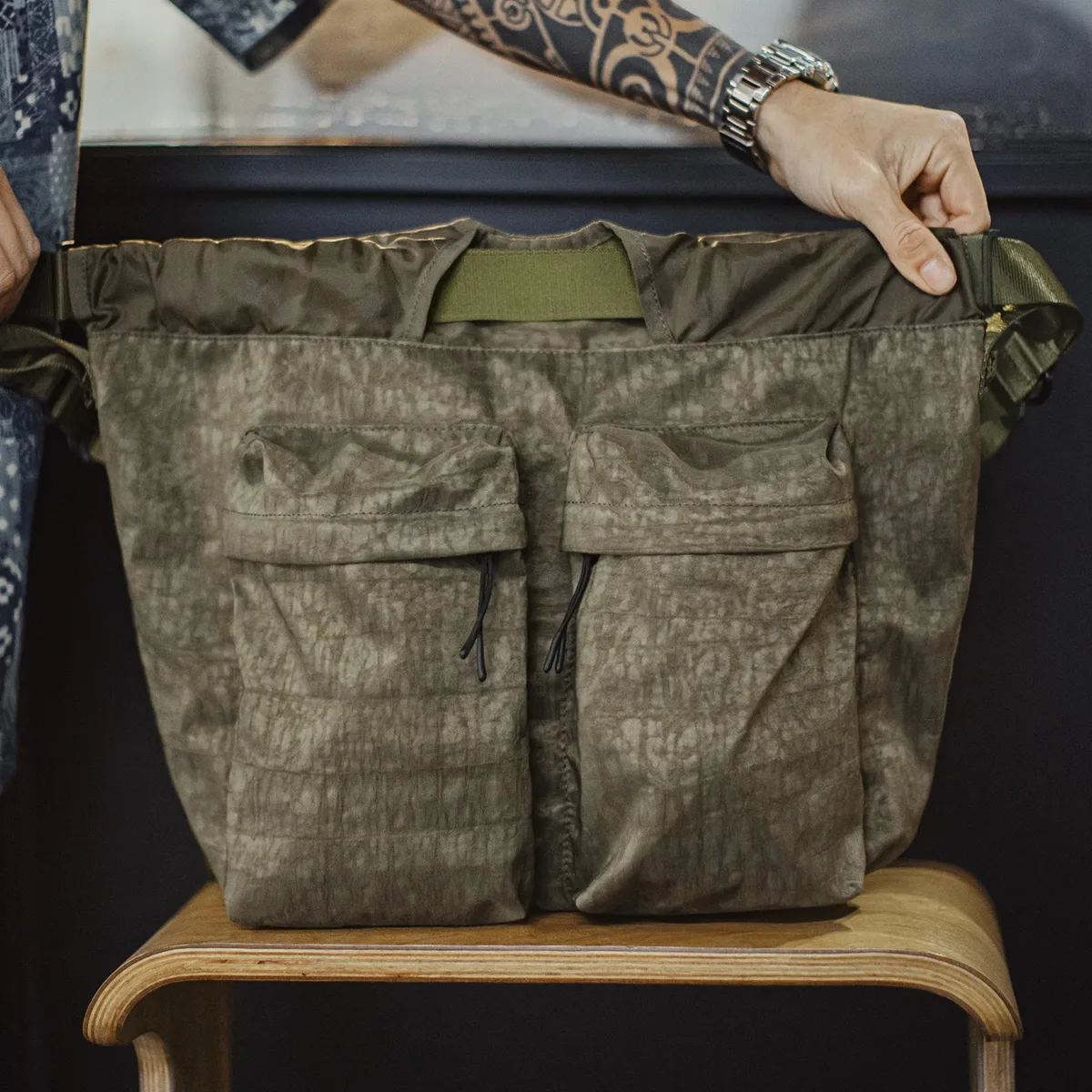 sac à bandoulière tactique maden vintage pilot helmet bag grande capacité vert militaire pour homme, sac de transport extérieur avec poignée pour la randonnée