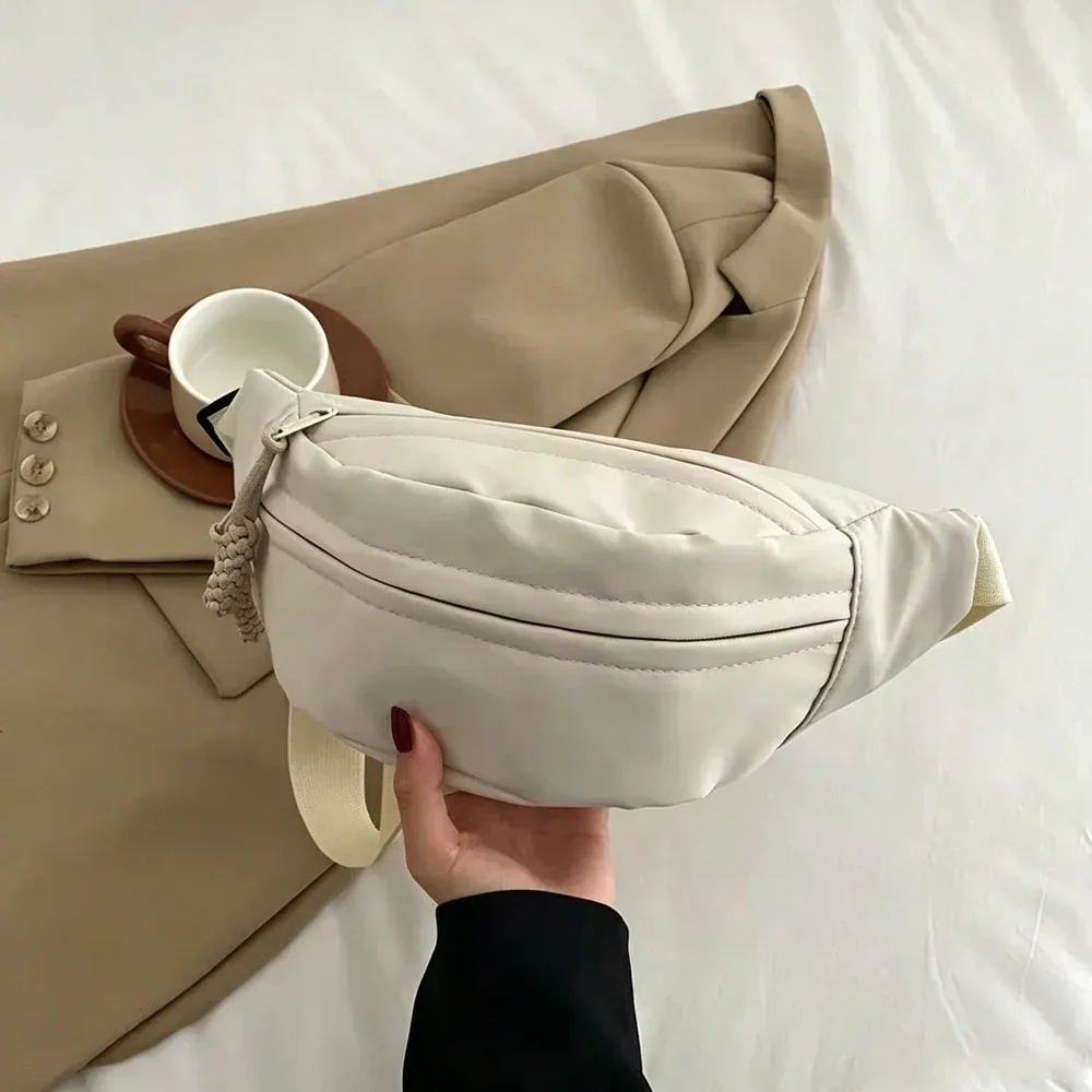 sac de poitrine unisexe simple et léger, sac bandoulière, sac à épaule, avec sangle réglable, conception intégrée de grande capacité, libère vos mains, adapté aux trajets quotidiens, aux voyages et à l'utilisation par