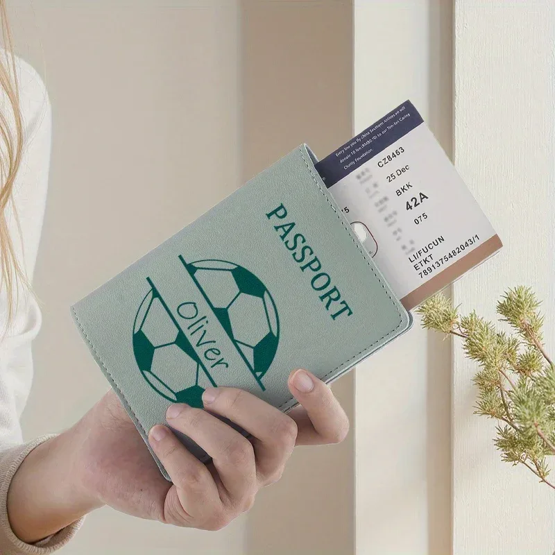 porte-passeport personnalisé avec motif de football, portefeuille de voyage avec emplacements pour cartes et porte-carte d'identité, cadeau élégant pour hommes et femmes