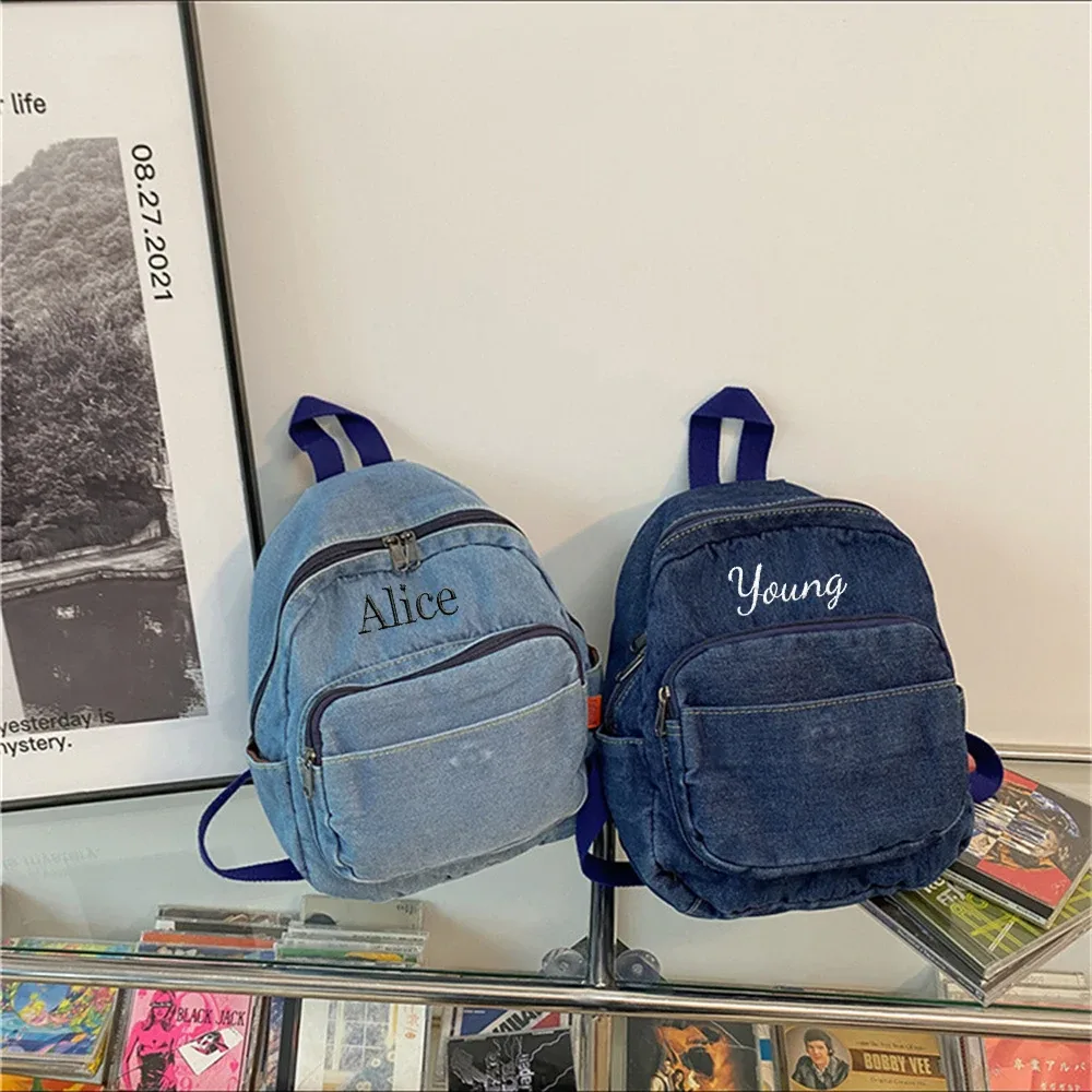 Mini sac à dos en denim personnalisé avec nom brodé pour femme, nouvelle mode, polyvalent, cadeau unique pour jeune femme