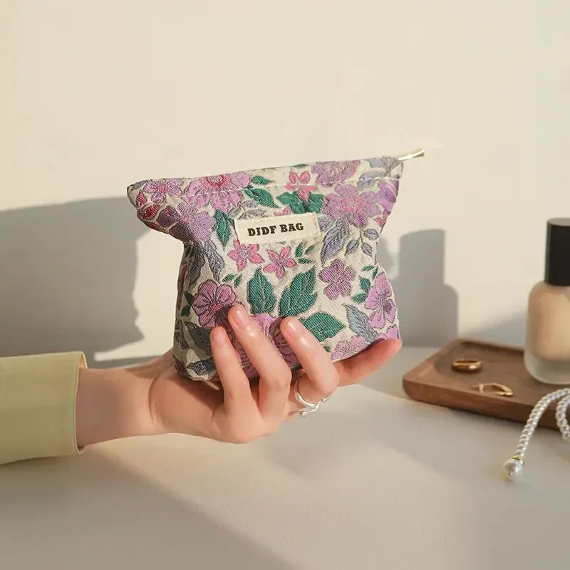 petite trousse de maquillage vintage pour femme, sac de rangement pour rouge à lèvres cosmétique, grande capacité, porte-monnaie portable, pochette commpiedmont, fleur violette