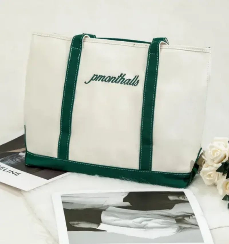 sac fourre-tout personnalisé pour femmes, sac de maquillage de grande capacité, nouvelle toile pour les déplacements, sac portable à bandoulière unique, nom unique personnalisé 2025