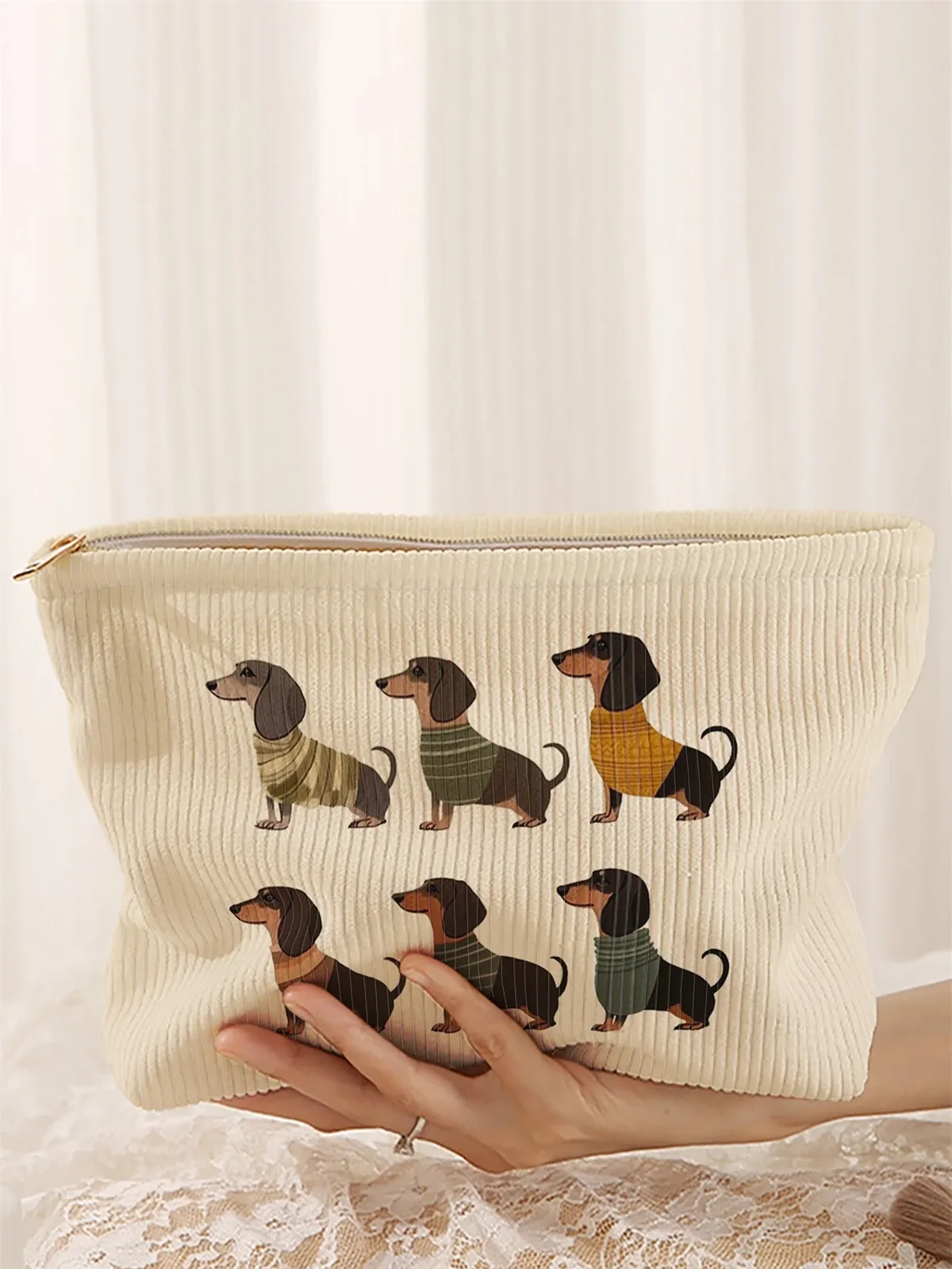 trousse de maquillage en velours côtelé imprimée à motif de chien de dessin animé, boîte de rangement de maquillage légère à fermeture éclair, sac multifonctionnel avec doublure 1 pièce