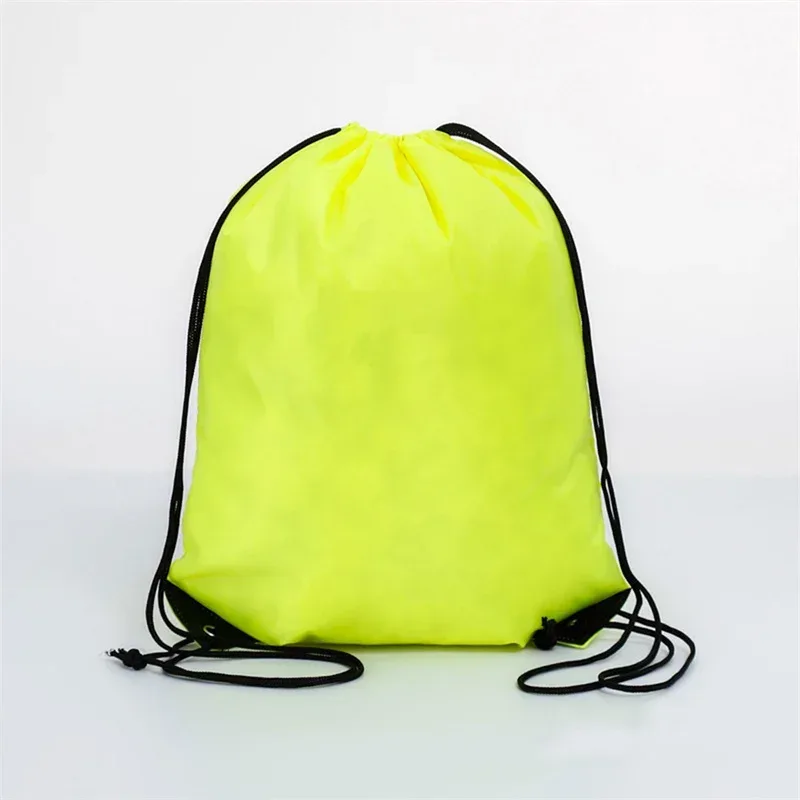 sac dos polyester vert noir jaune violet blanc bleu beige rose gris argent orange rouge petite taille ouverture haut cordonnement voyage sport école