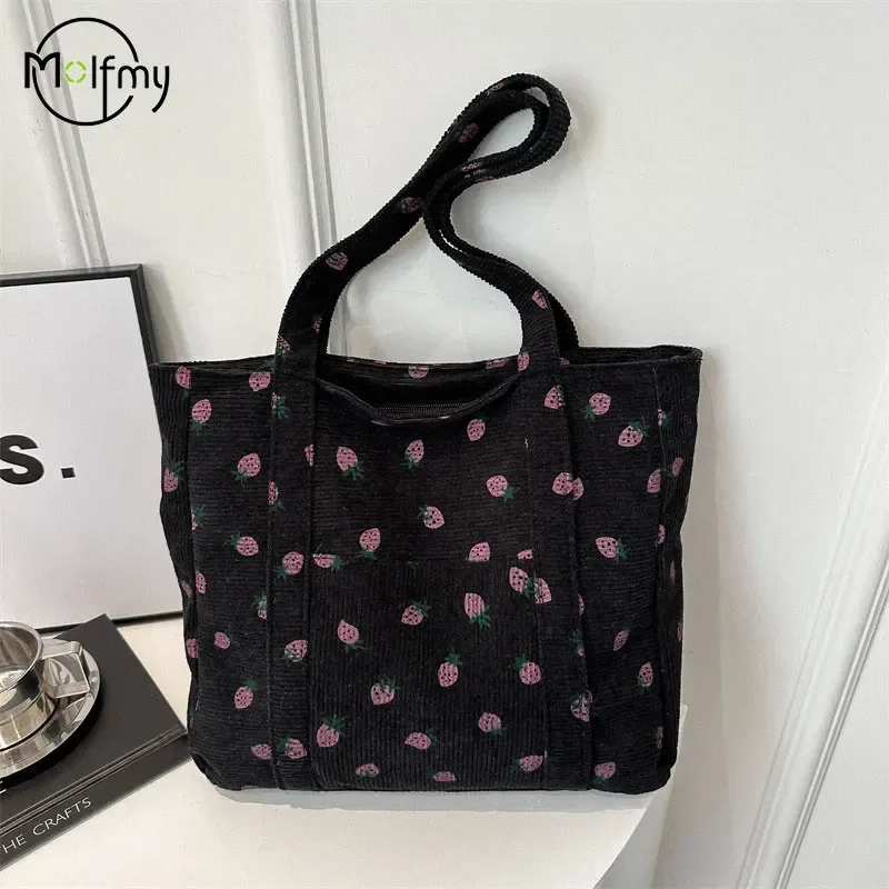 sac à main en velours côtelé pour femmes, sac de plage aux fraises, sac à bandoulière polyvalent à la mode, grande capacité, fourre-tout simple pour les déplacements