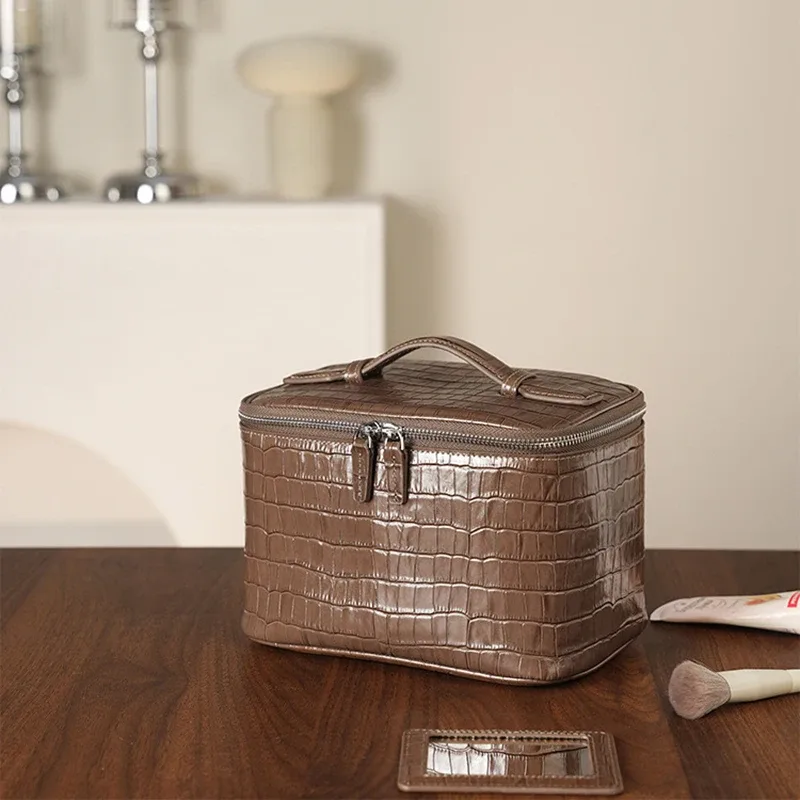 sac à cosmétiques en cuir pour femmes, organiseur de toilette de voyage, cuir véritable de haute qualité, trousse de maquillage de luxe, pratique, grande capacité