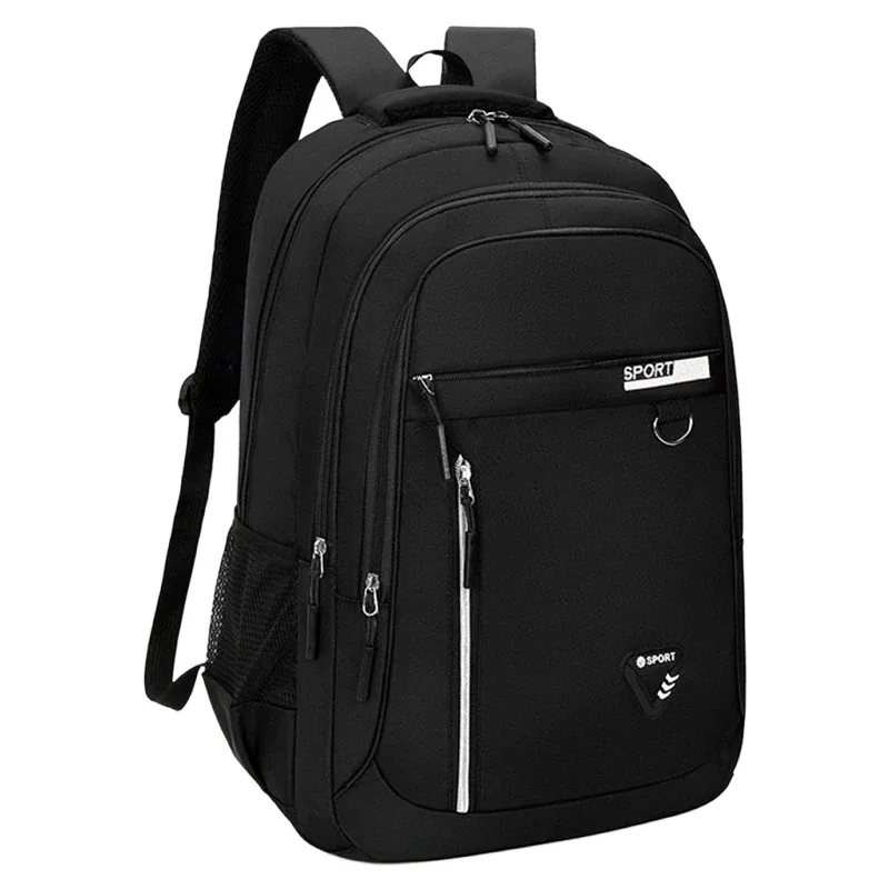 sac à dos multicouche de marque neutre pour hommes et femmes avec divers poches, adapté aux voyages d'affaires. fabriqué en nylon.