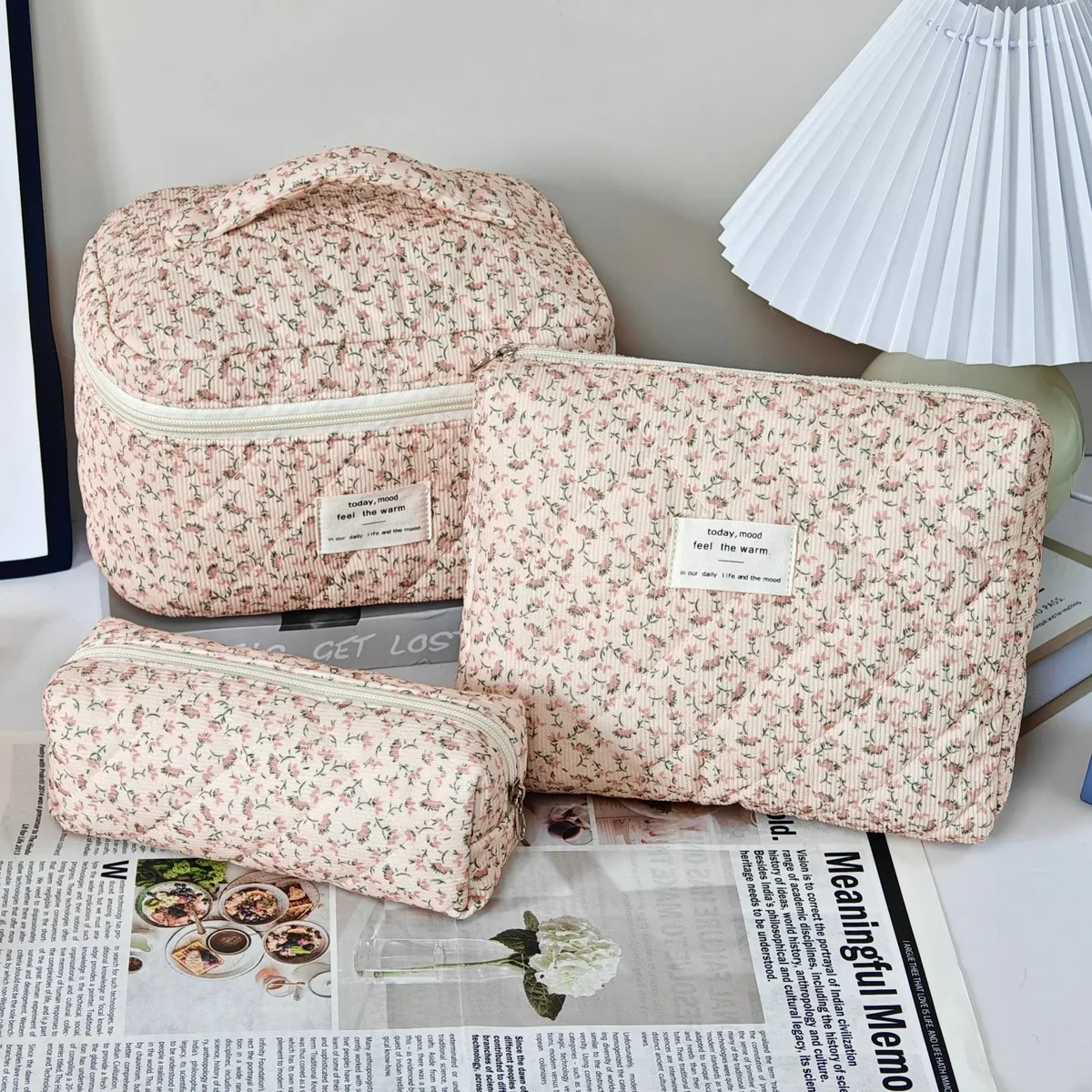 trousse de maquillage à imprimé floral de grande capacité, sac de rangement de cosmétiques de voyage portable, sac de style urbain simple avec doublure en polyester pour femmes
