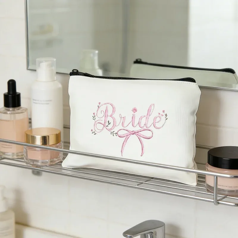 pochette de maquillage exclusive pour la mariée, motif nœud aquarelle, pochette de rangement légère, sac de voyage à thème mariage, idéal comme cadeau romantique pour la mariée