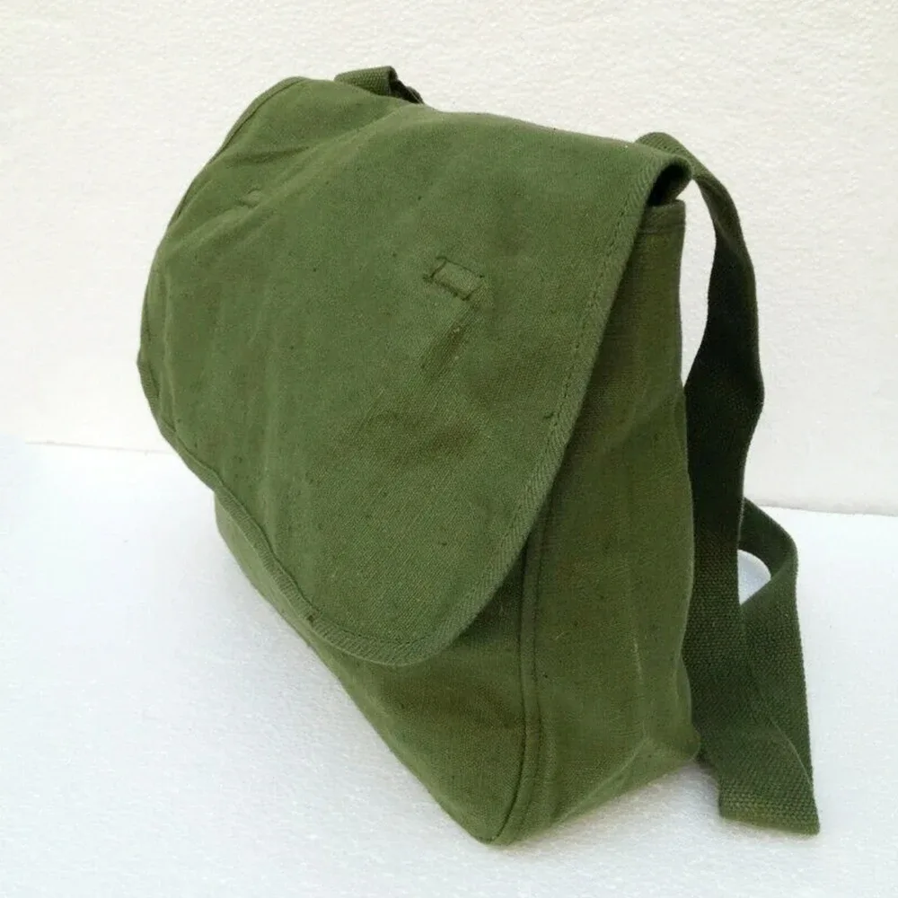 sac messager vintage à l'ancienne, sacoche militaire, extérieur, guerre du vietnam, armée chinoise pla 1965
