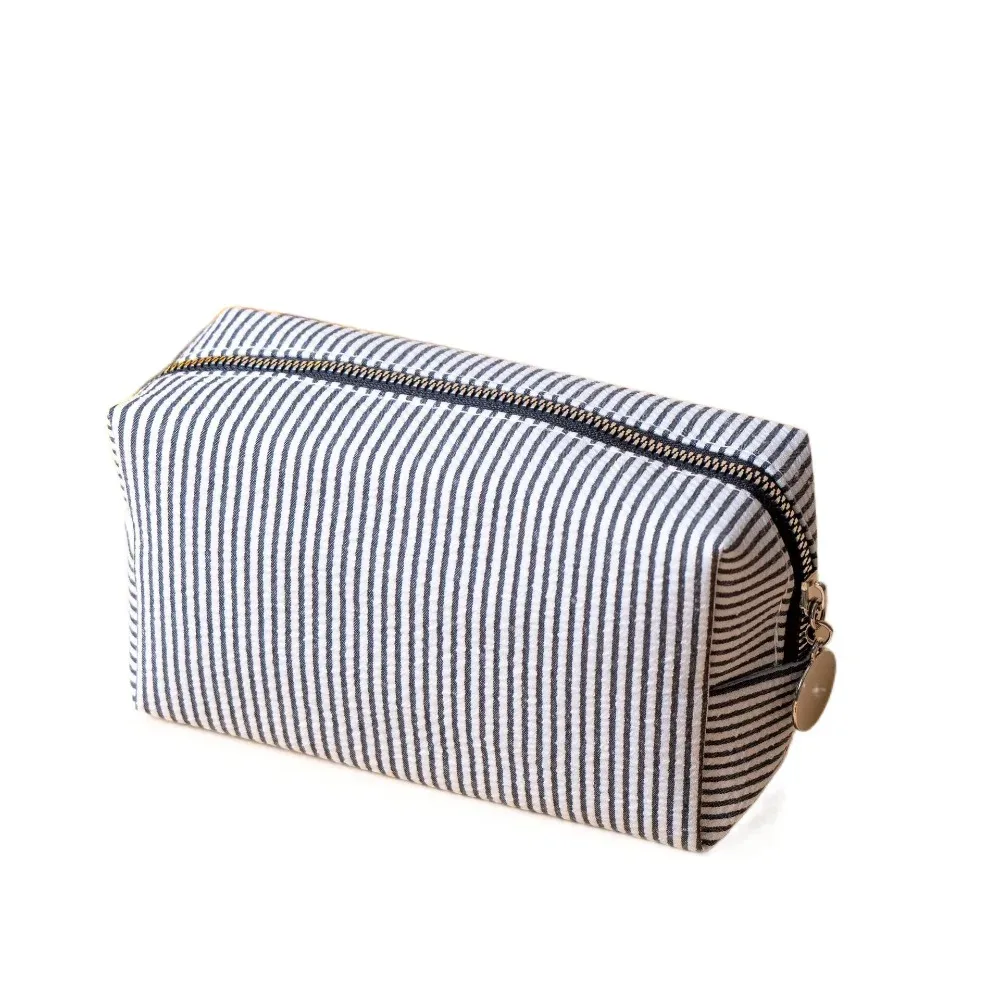 sac de maquillage rayé mignon, fermeture à glissière, pochette de toilette en tissu seersucker souple, trousse à crayons polyvalente de grande capacité, usage quotidien
