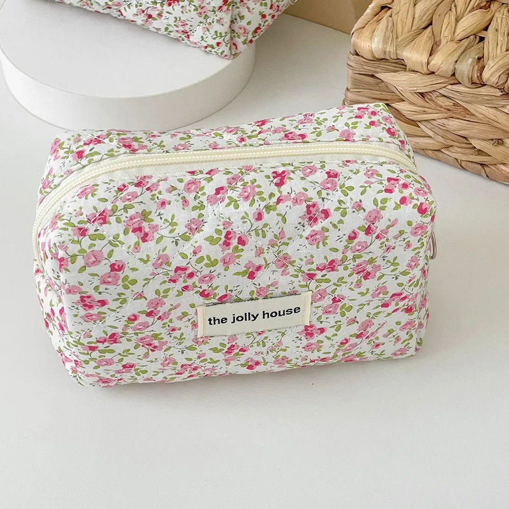 sac de rangement de maquillage matelassé à fleurs, organisateur de voyage portable, pochette de toilette cosmétique, sac à main de maquillage mignon, sacs floraux, vente en gros