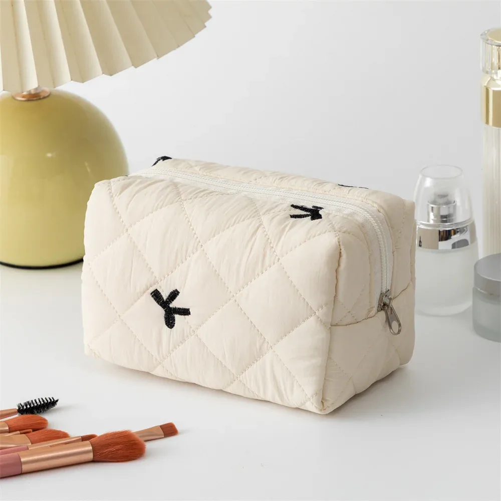 trousse de maquillage en coton matelassé avec nœud pour femme, sacs à cosmétiques à fermeture éclair, trousse de toilette portable pour fille, grande capacité, évaluation de maquillage