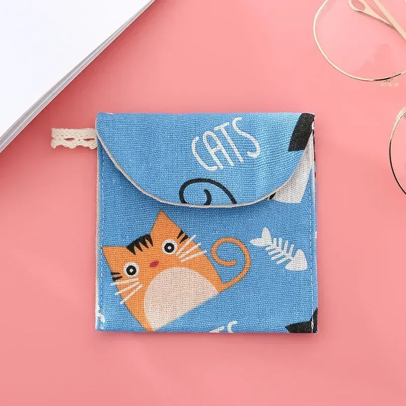 trousse toilette toile imprimés animaux couleur noir blanc bleu rose gris usage voyage cosmétiques maquillage