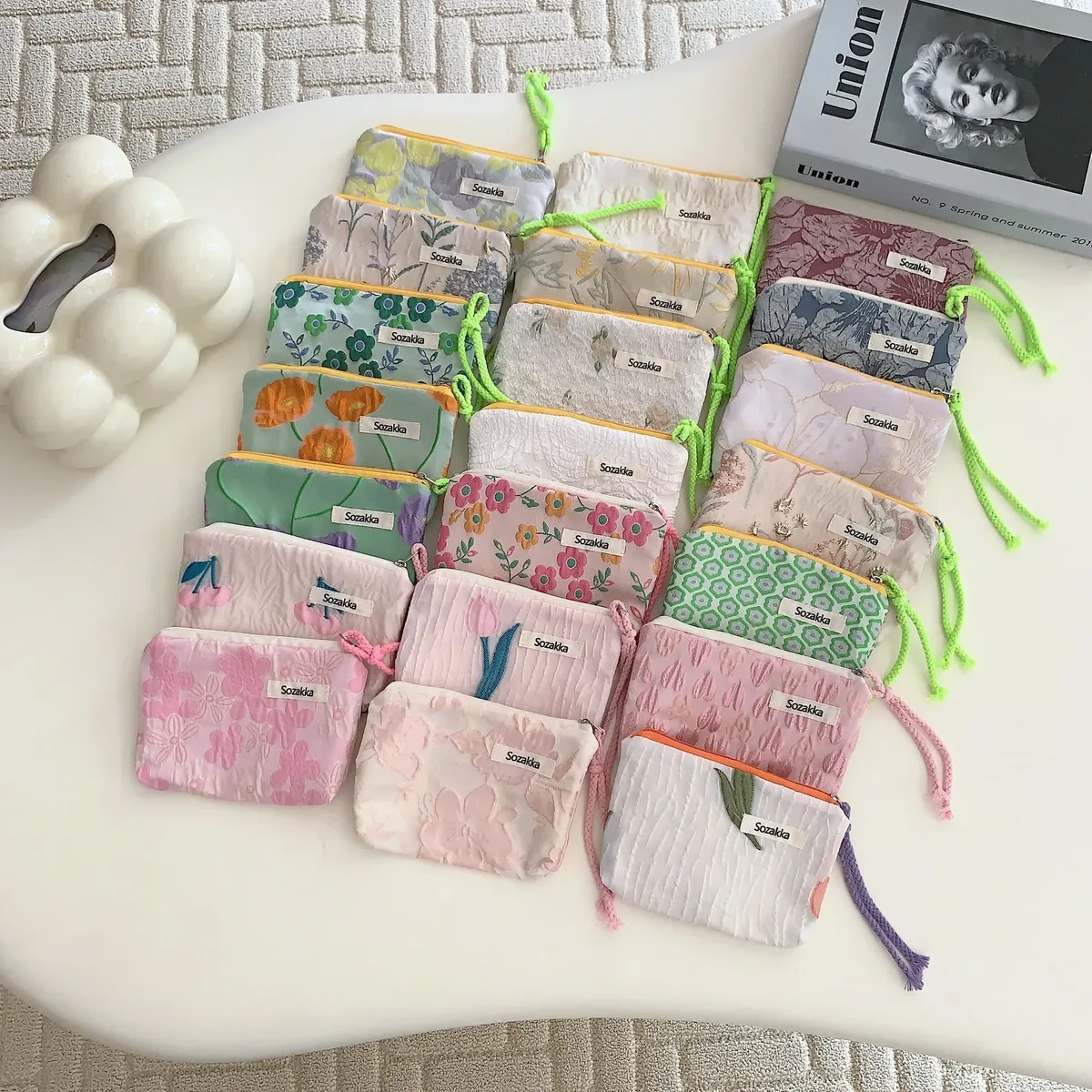 Sac de rangement floral Kawaii pour femmes, sac à main de voyage, sac à cosmétiques, sac à rouge à lèvres, porte-monnaie, sacs à main de maquillage mignons, portefeuille, étuis à crayons, sac en poudre