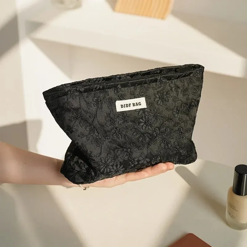 sac de maquillage pour femmes, broderie noire, grande capacité, rouge à lèvres, sac de rangement pour téléphone portable, pochette de banlieue, trousse de toilette de voyage