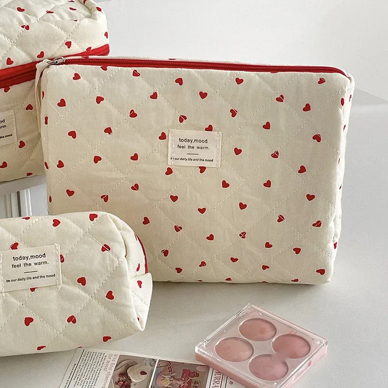 sac de toilette matelassé ins fresh red heart, grande capacité, sac de rangement pour cosmétiques, sac de voyage portable, sac à main
