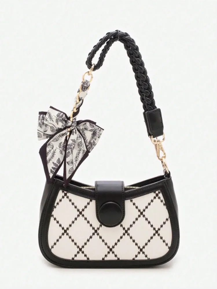 pochette poignée tressée zinc motif géométrique noire blanche accessoire voyage femelle bandoulière sangle transport