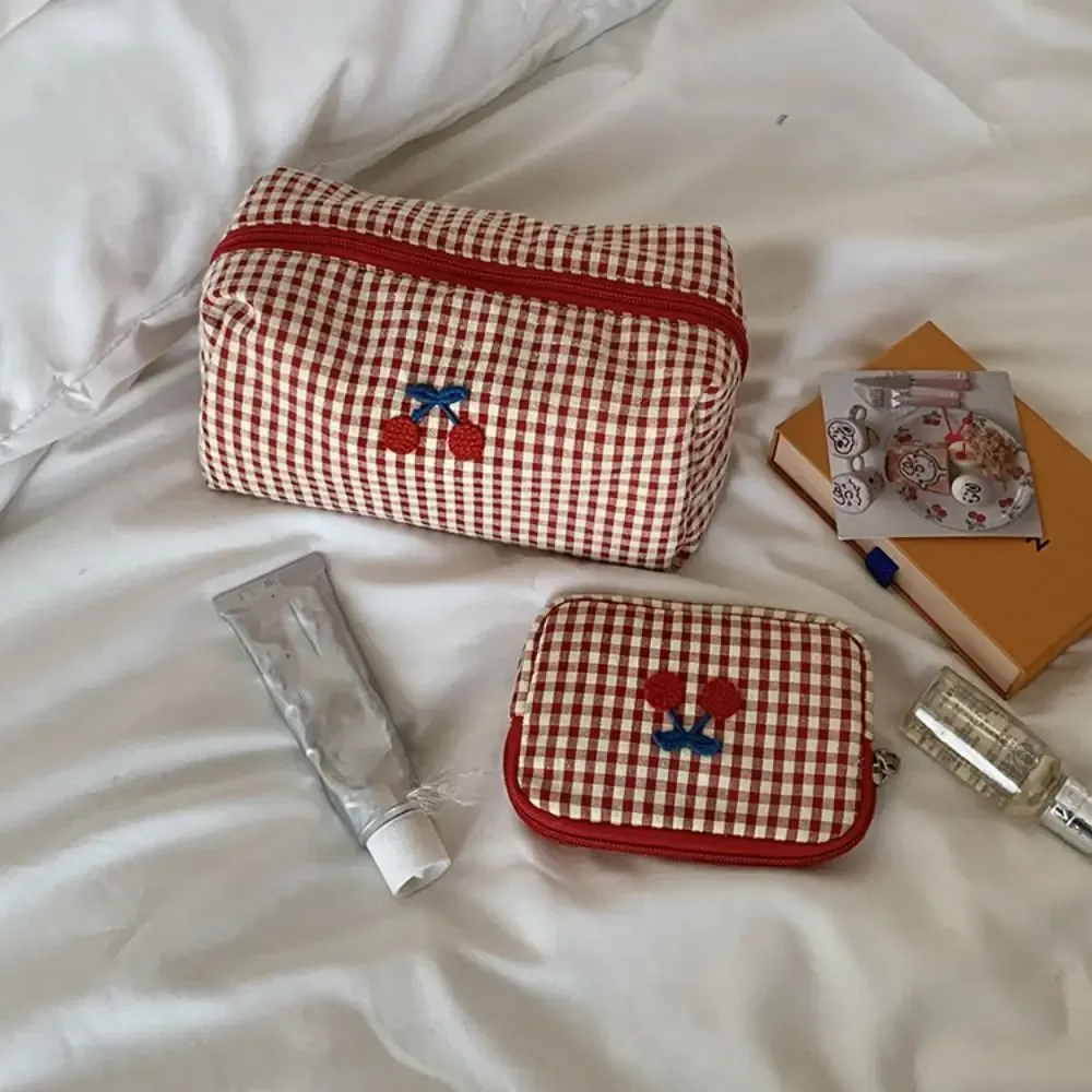 sac de maquillage portable en coton à carreaux, pochette multifonctionnelle, trousse à cosmétiques cerise, porte-cartes, sac de rangement de voyage en tissu