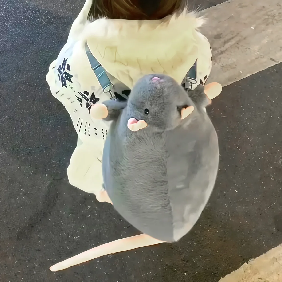 sacs à dos de niche en peluche avec fermeture éclair en forme de souris, nouveau design, sacs à dos amusants à la mode, sacs de transport de grande capacité, 2026