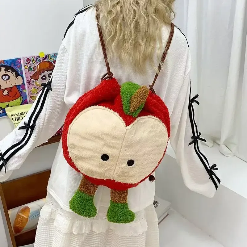 sac dos polyester rouge pomme moelleuse bandoulière arquée chain brodée grande capacité voyage cosplay