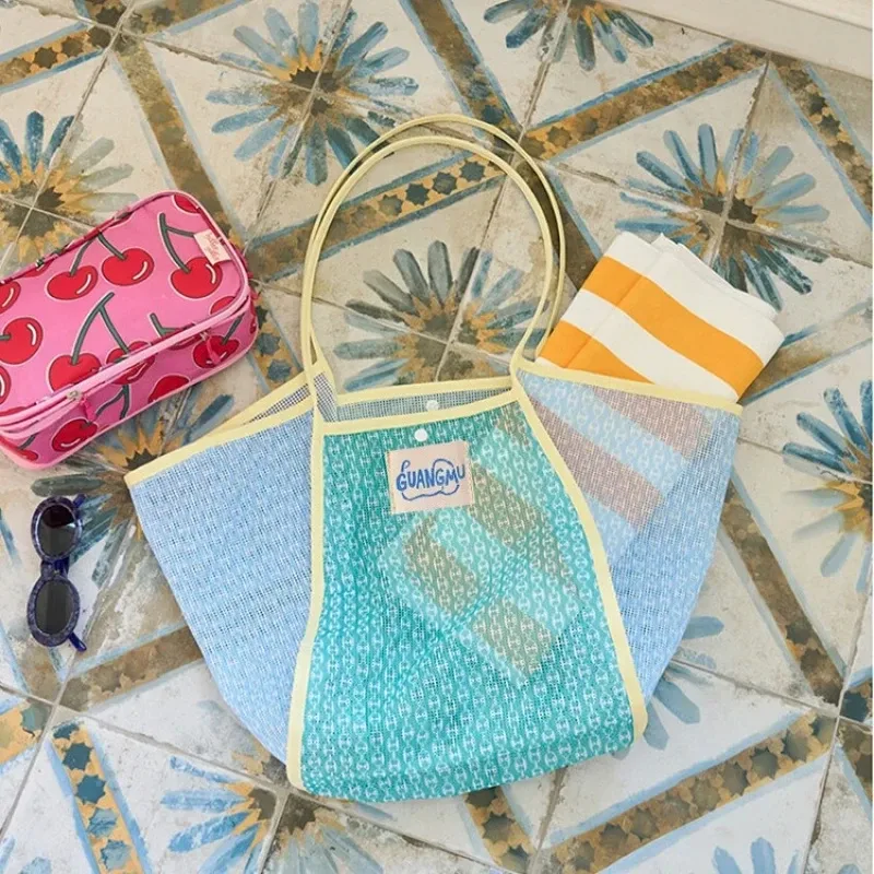 sac de plage grande capacité pour maman, sac à bandoulière color-block, sac de shopping en maille ajourée, sac de rangement pour jouets de plage, maquillage et natation
