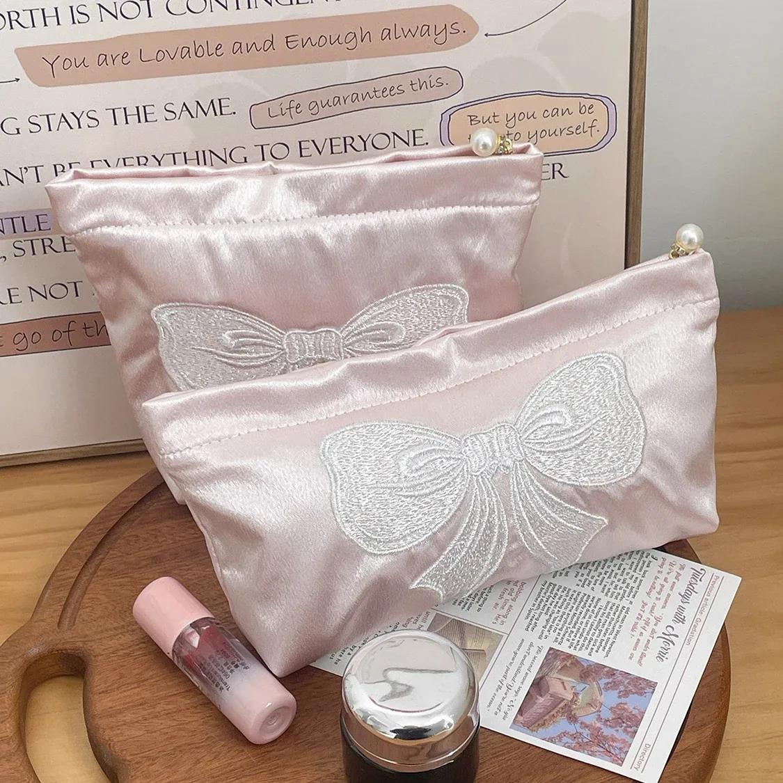 sac de maquillage rose mignon avec fermeture éclair en perles, sac de voyage pour femmes, rouges à lèvres, pochette de rangement de toilette, sac à main de luxe pour dames, sac de rangement de maquillage