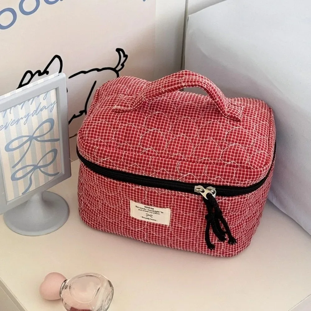 trousse de maquillage classique matelassée en forme de cœur, style coréen, grande capacité, pochette cosmétique à fermeture éclair, motif écossais, pour extérieur
