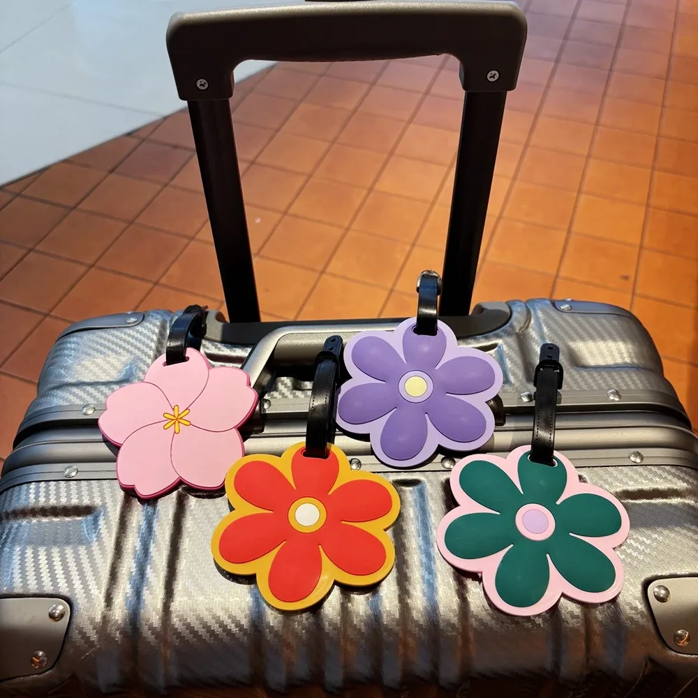 étiquette bagage pvc florale personnalisable rose violet rouge vert centre blanc pendentif anti perte accessoire voyage