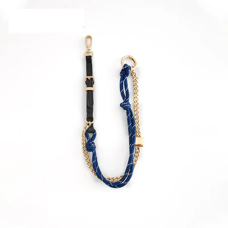 chaîne sac tressée rouge blanc boucles dorées accessoire modification sacs porté diagonale usage voyage
