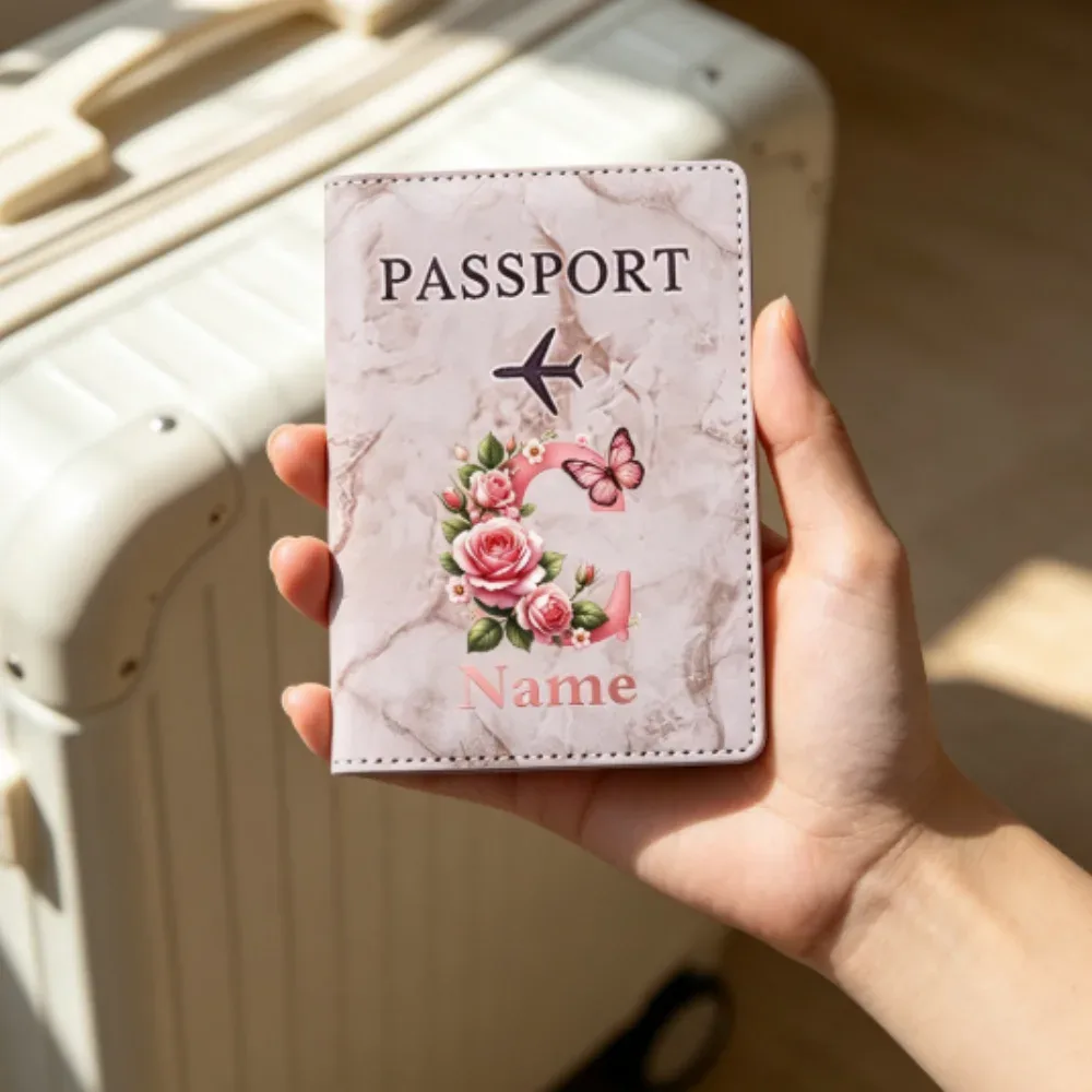 Porte-passeport personnalisé avec lettres florales, nom personnalisé, pratique pour les voyages, les affaires, les mariages, cadeau